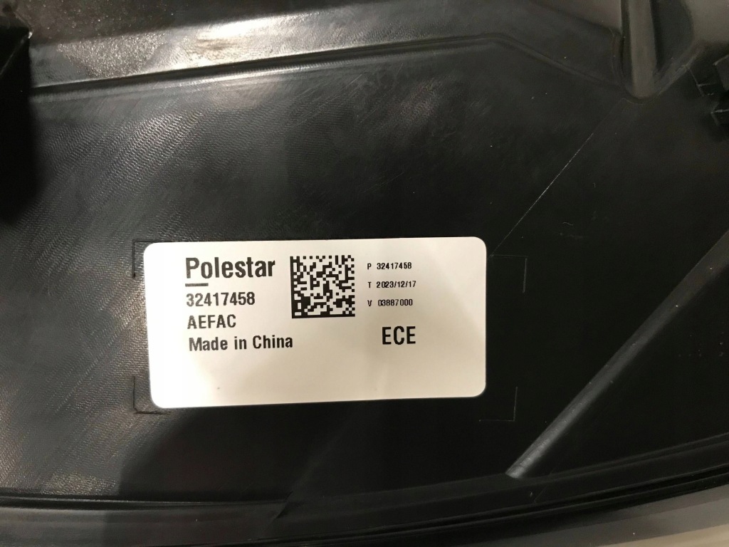 Polestar 3 22- лампа задняя левая led европа в Украине