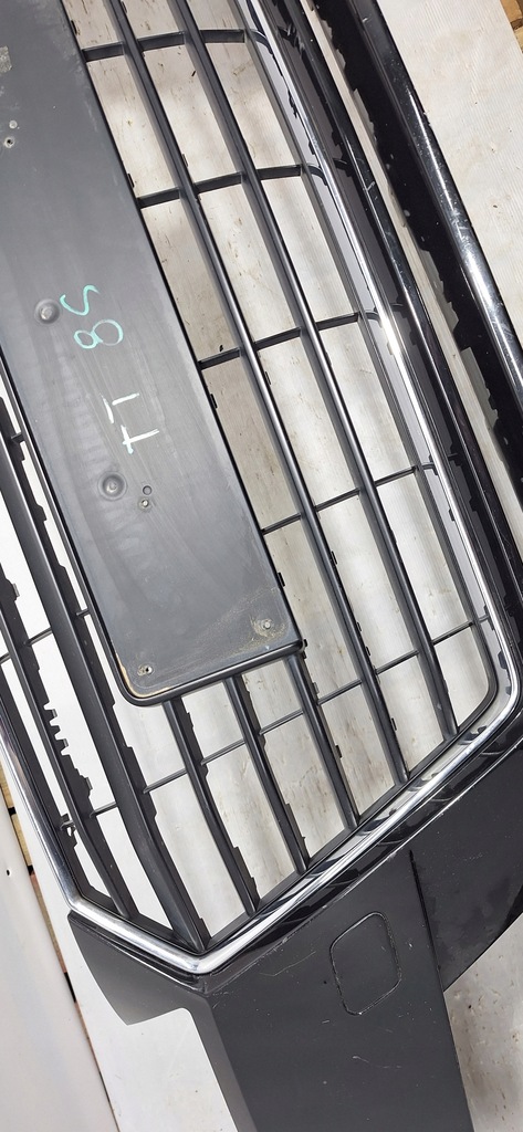 фото №10, Audi tt 8s0 14- бампер передний перед обычный решётка радиатора