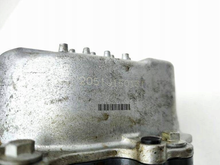 Купити Renault captur 2 2022 насос води 2051j150131