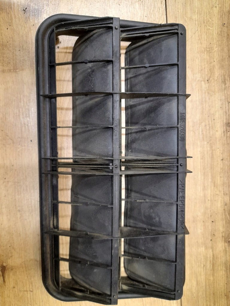 фото №1, Решітка вентиляційна задня peugeot 807