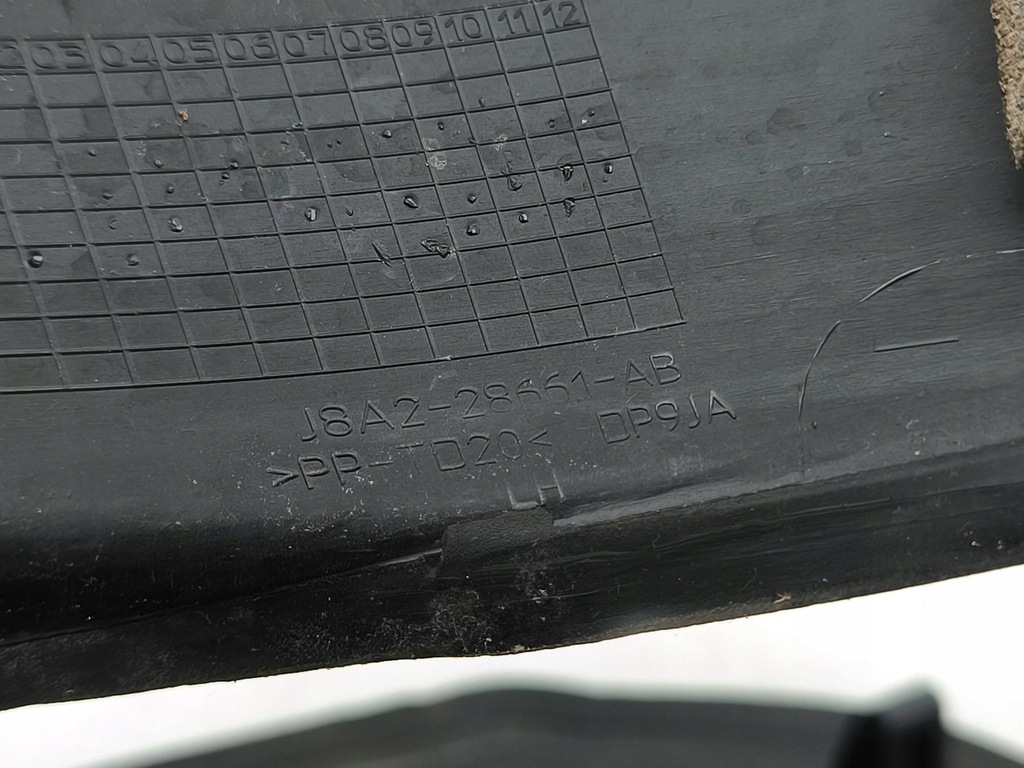 фото №9, Land rover range rover velar 2021 оббивка кришки багажника j8a228661ab