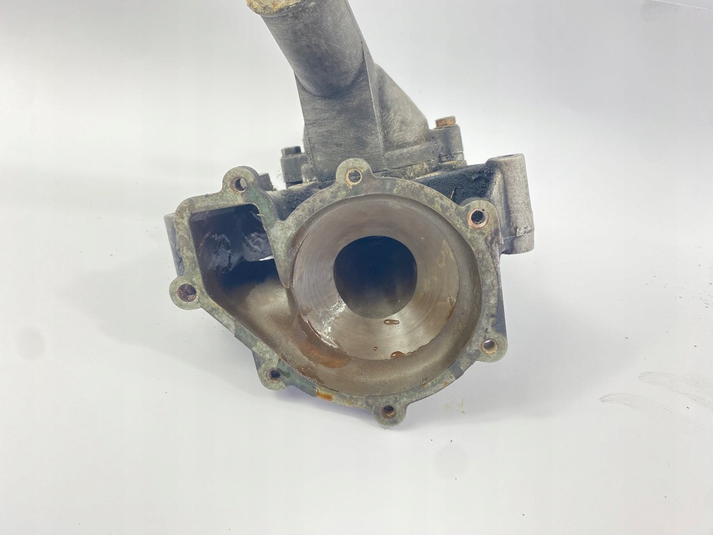 Корпус термостата патрубок водяной mercedes w124 6012010301 200d 250d 300d с Разборки