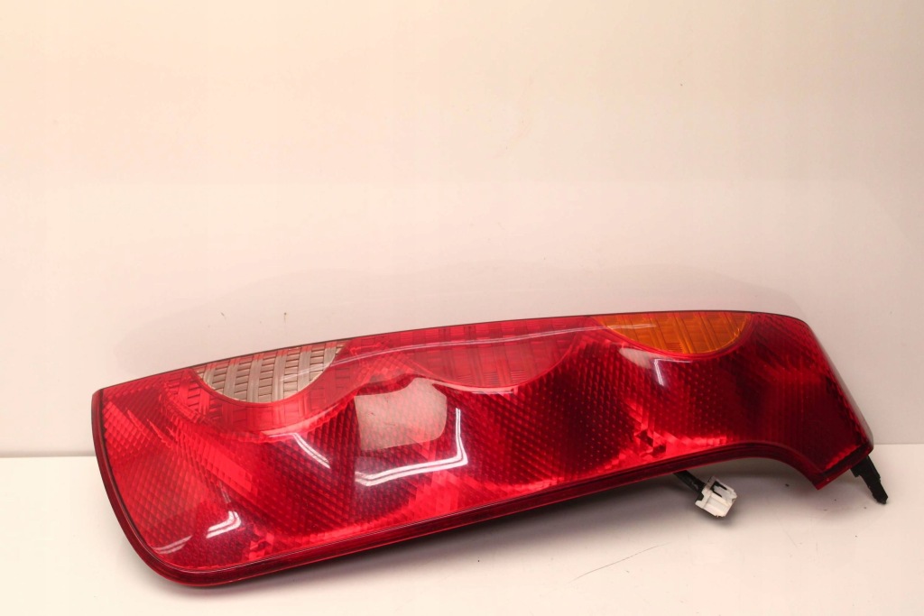 фото №1, Nissan note i e11 06r- лампа права задня правий задня