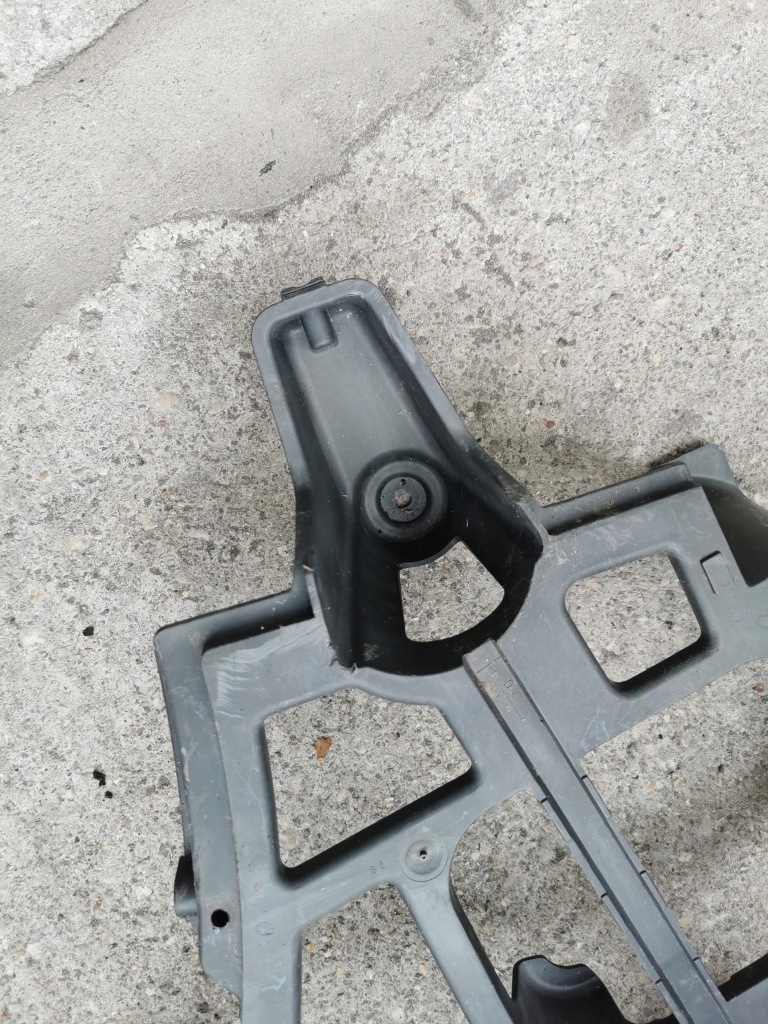 фото №3, Направляющая бампера правый задняя renault laguna iii kombi