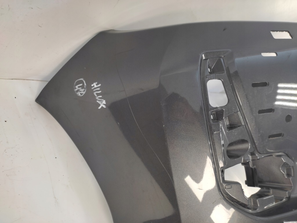 Toyota hilux viii рестайлинг  бампер передний перед 2020- с Разборки