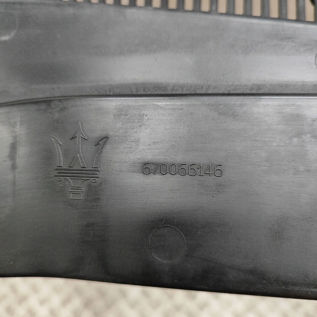 фото №6, Maserati levante 2016 жабо передние