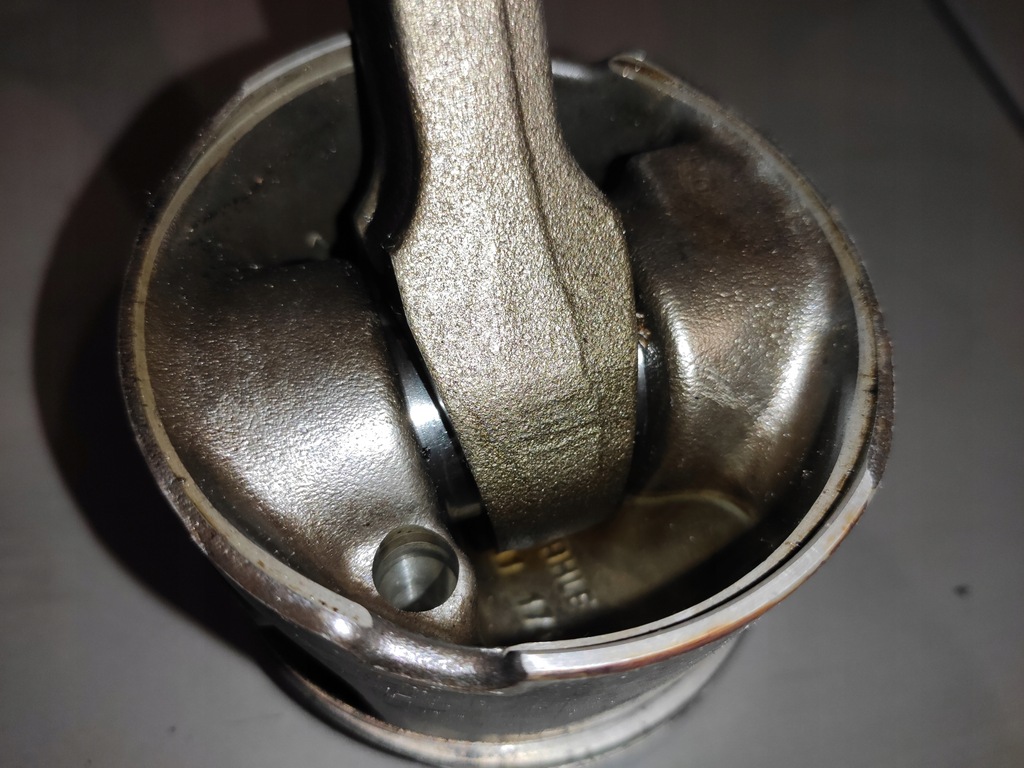 фото №8, Bmw e70 m57 3.0d поршень поршни шатун оригинал целый исправные