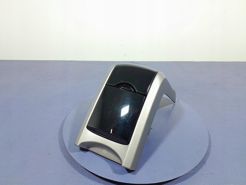 Купить Toyota prius ii xw20 кронштейн na напитки подстаканник 1a8c1-009g
