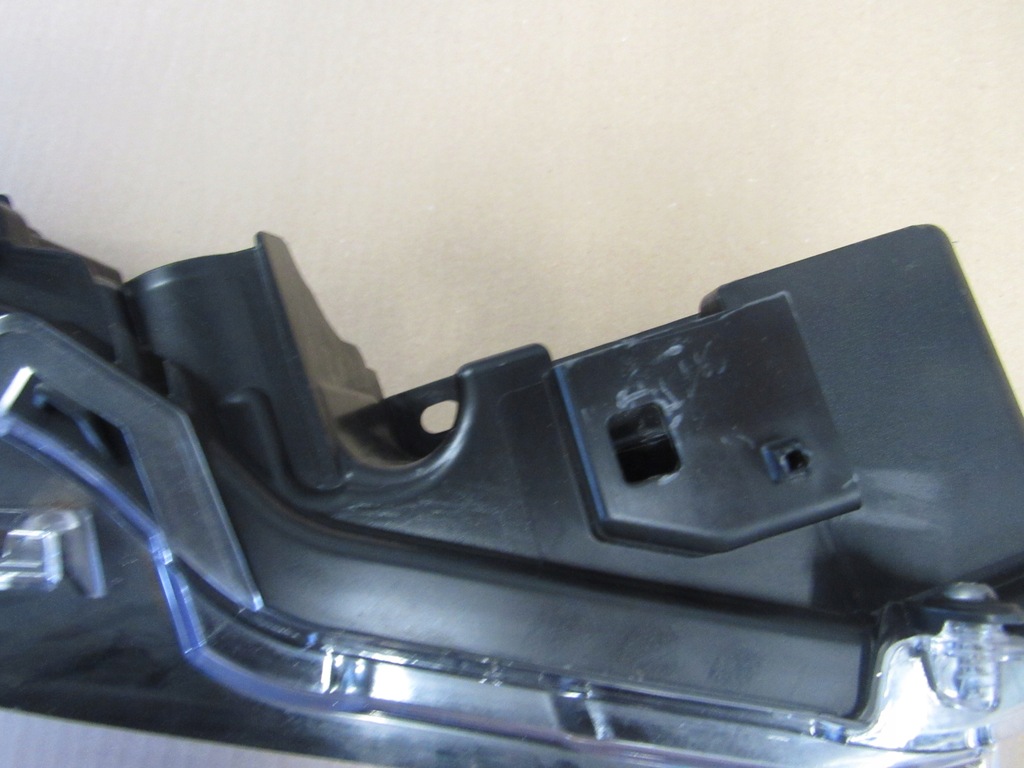 фото №9, Toyota corolla e21 2018-2023 лампа права перед