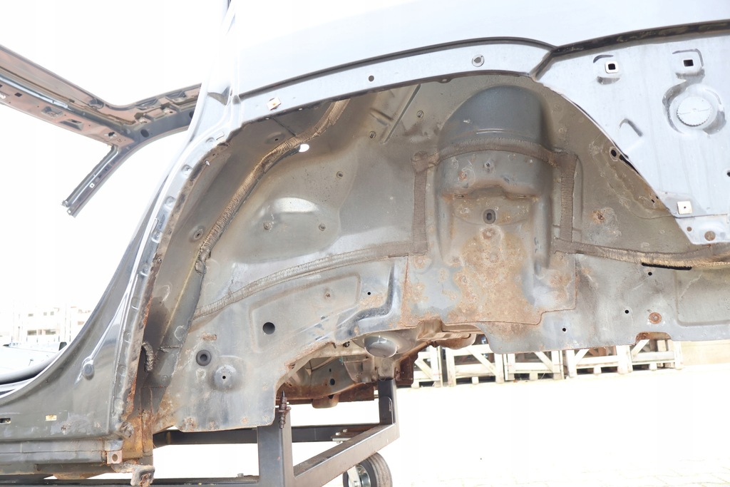 фото №4, Jeep grand cherokee wk2 четверть крыло левая задняя