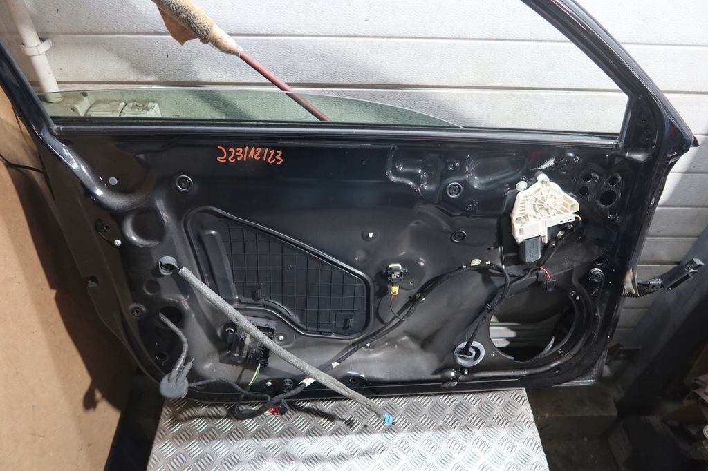 фото №15, Дверь левый перед audi a1 8x