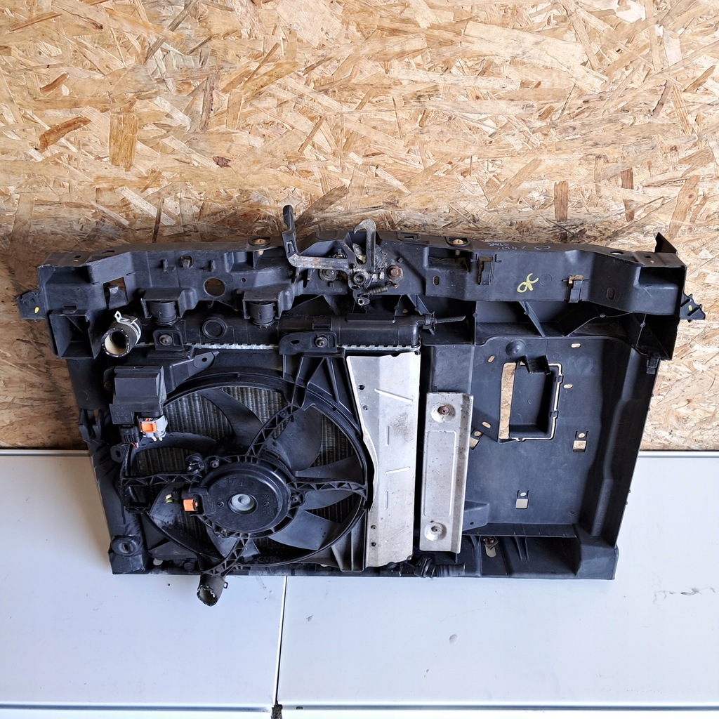 фото №13, Citroen c3 ii 1.4 8v pas передний радиатор комплект