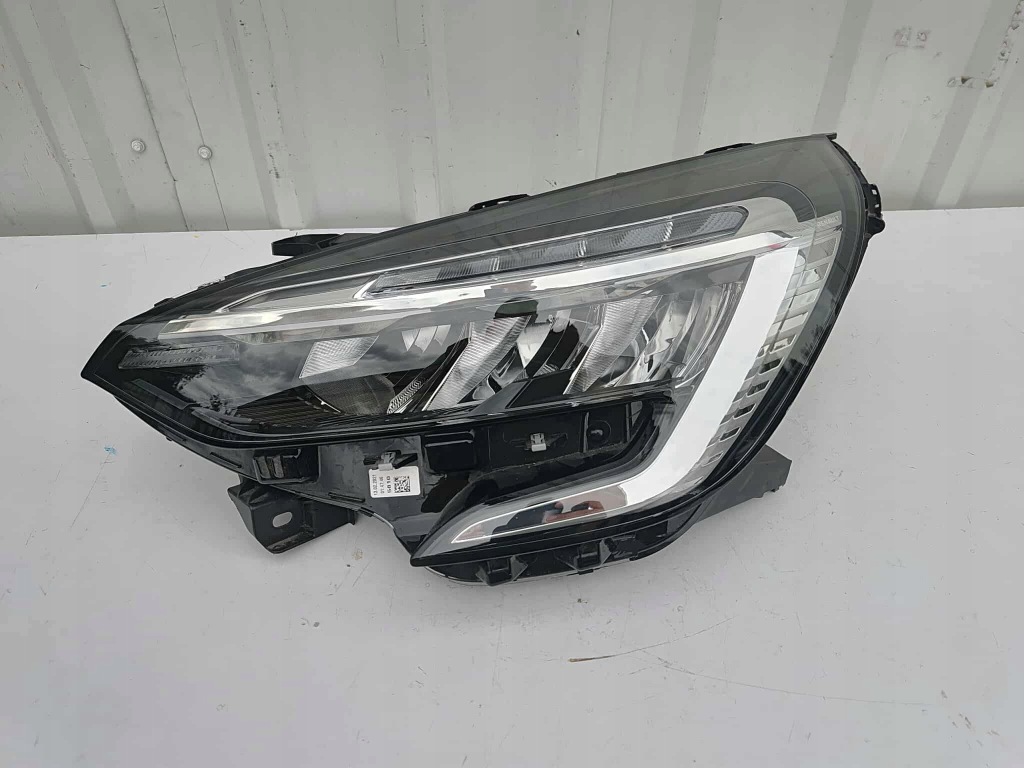 фото №1, Renault clio v 19- лампа правая перед передняя full led 5922