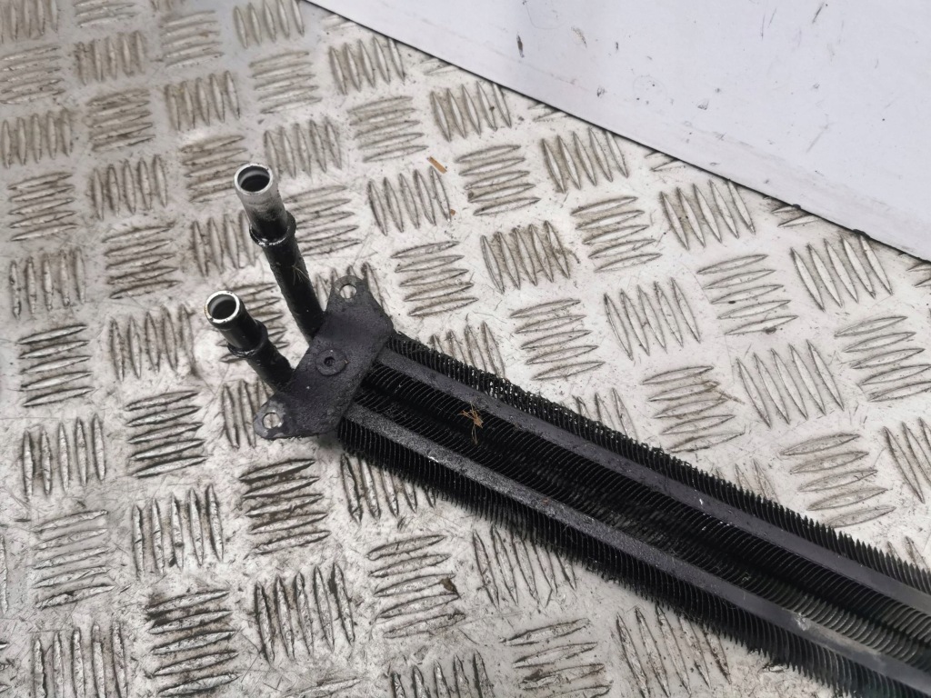 Maserati quattroporte 2006 радиатор усилителя Недорого