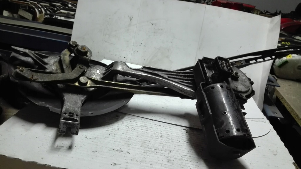 фото №1, Моторчик дворник перед mercedes 0390241420