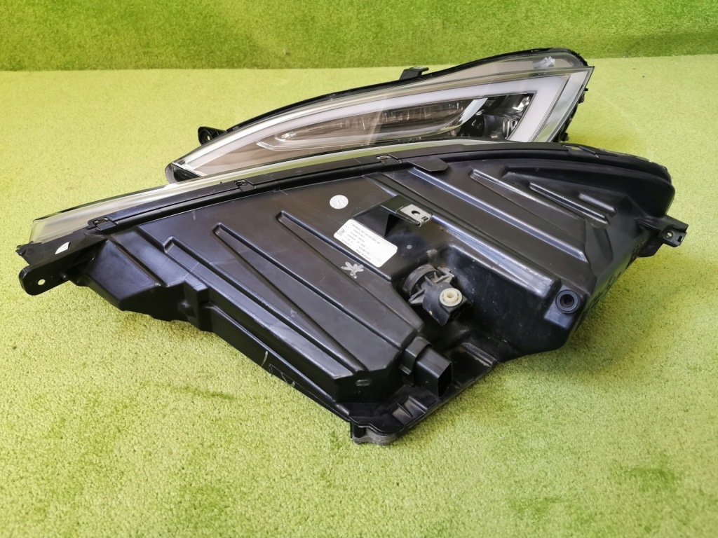 Tesla s рестайлинг  фонари перед full led комплект Оригинал