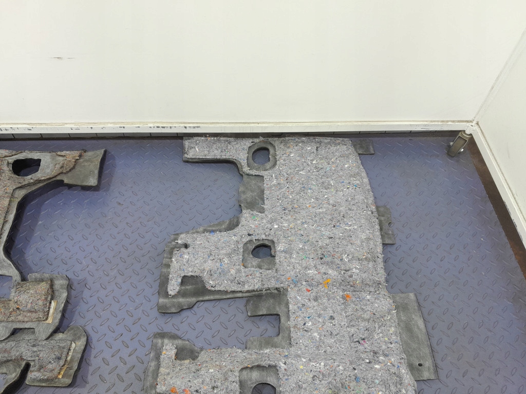 фото №10, Jeep grand cherokee wk2 lift обшивка коврик пол 3 szt