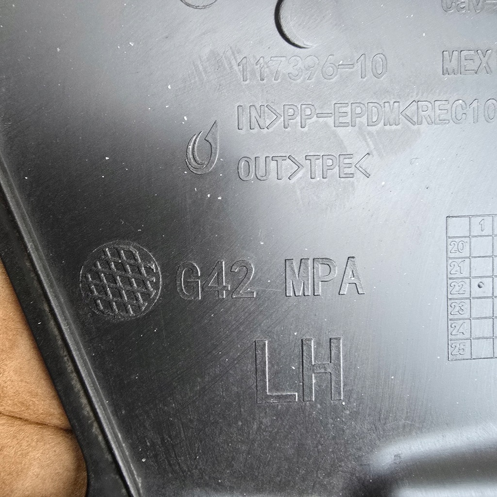 фото №6, Bmw 2 g42 защита ниша колеса треугольник, нижний левый