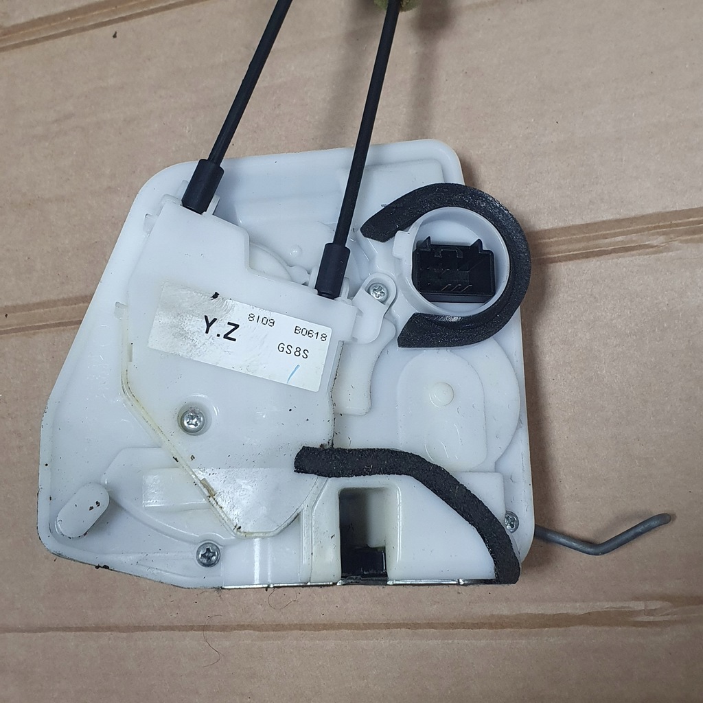 фото №1, Замок перед правый 6 pin mazda 6