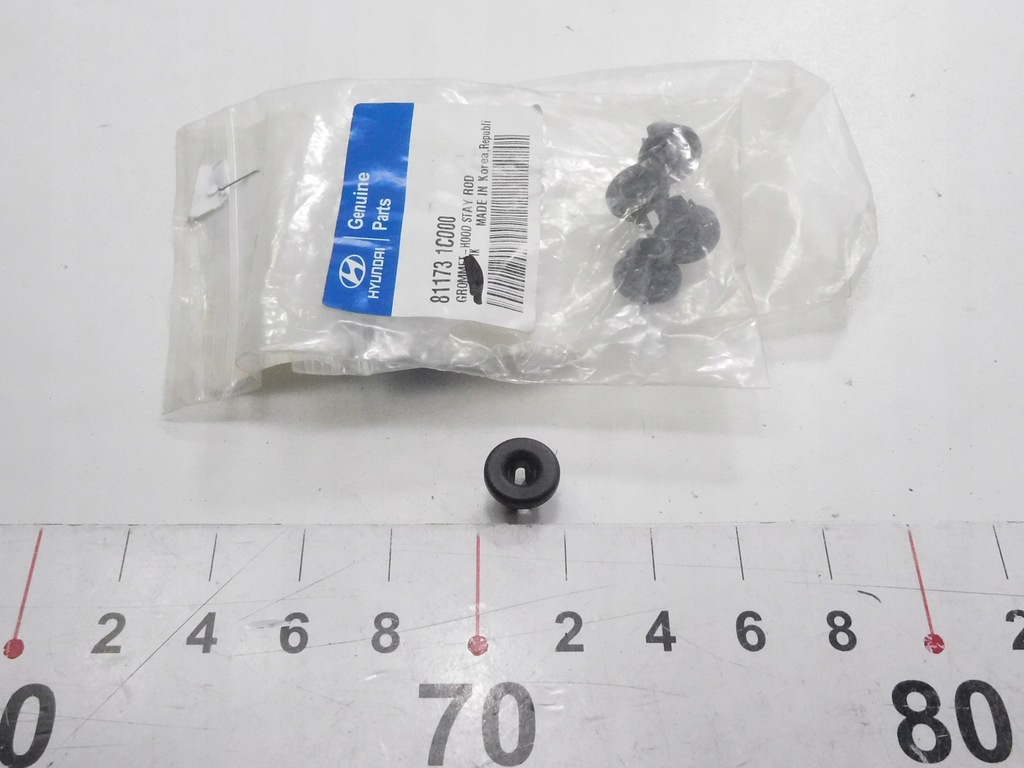 фото №6, Втулка підпори капот hyundai i10 i20 оригінальний номер 811731c000