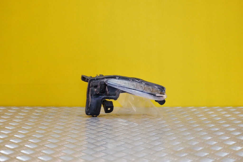 Купить Toyota corolla 2017- фара led drl положение r америка