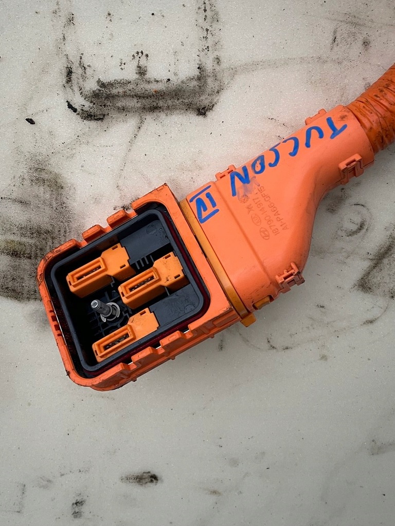 фото №7, Hyundai tucson iv 1.6 t-gdi hybrid кабель шланг акумулятора 91673-p0200