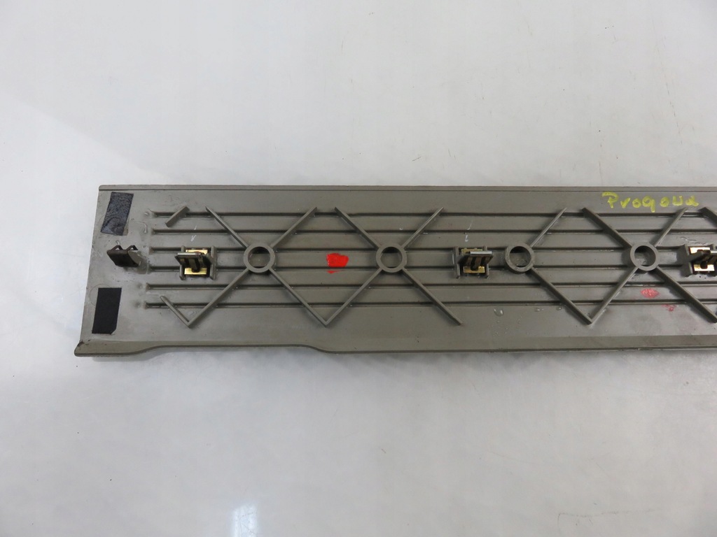 фото №4, Молдинг поріг внутрішня права hummer h2