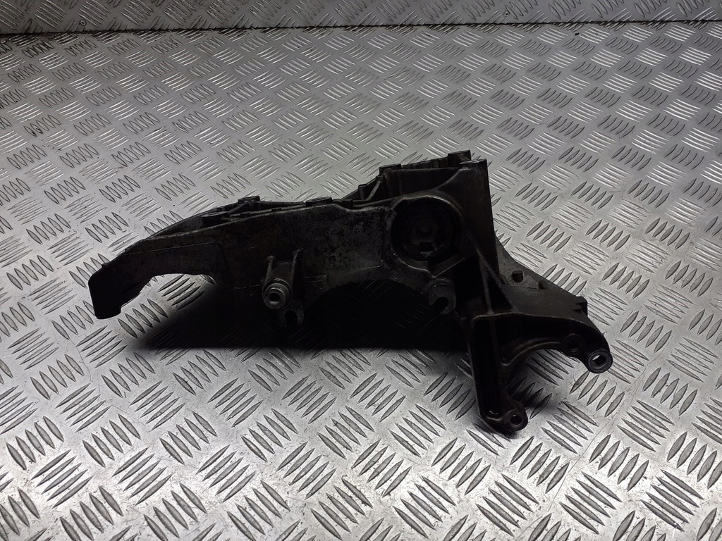 фото №1, Кронштейн генератора renault espace iv 1.9 dci 8200183234