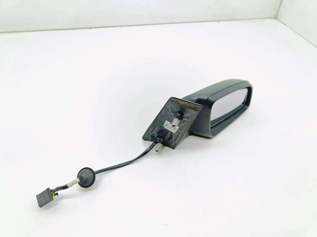 Дзеркало праве opel zafira b a05 13131974 1.91l дизель 110kw 2006 Зі Шроту
