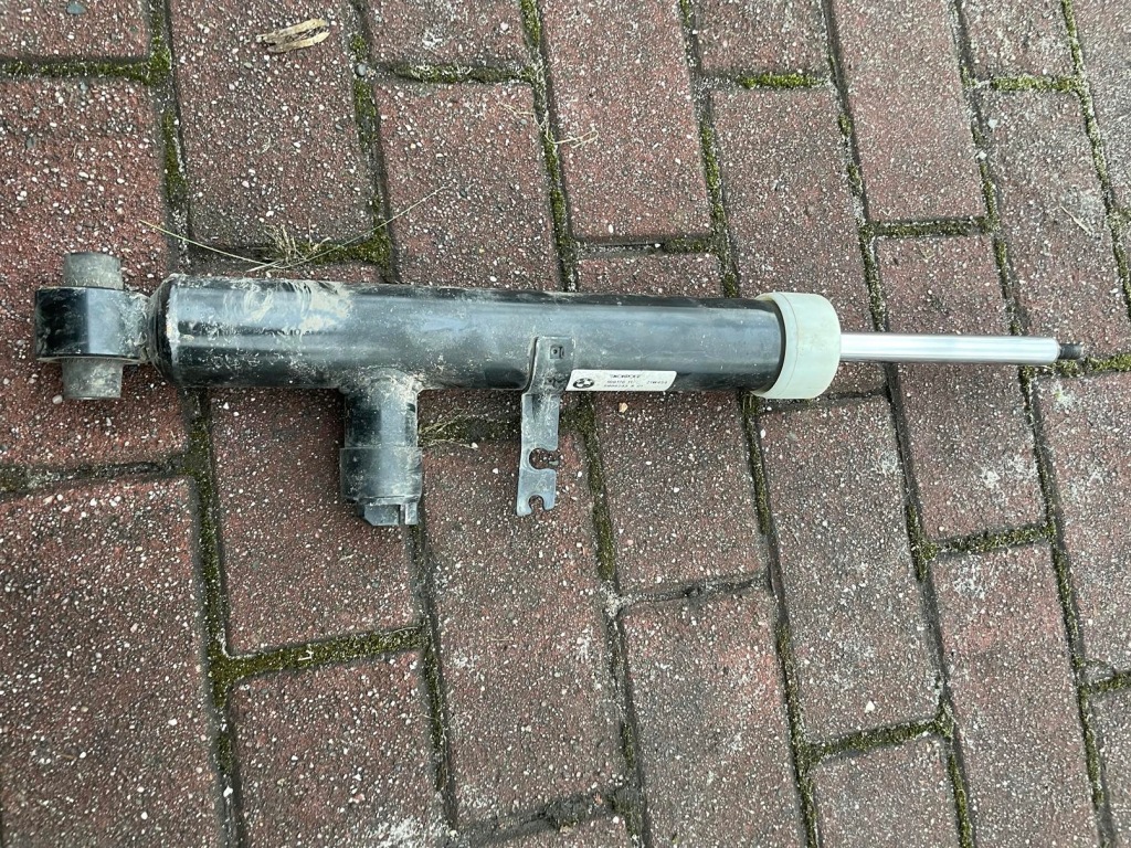 фото №1, Bmw "4" g22 g42 амортизатор задня лівий задній лівий