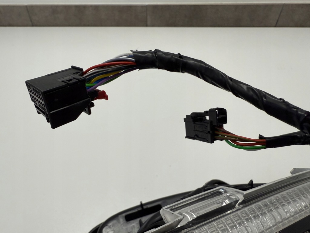 фото №16, Audi q4 e-tron 89a дзеркало ліва праве 15 + 6 pin камера асистент поперечина