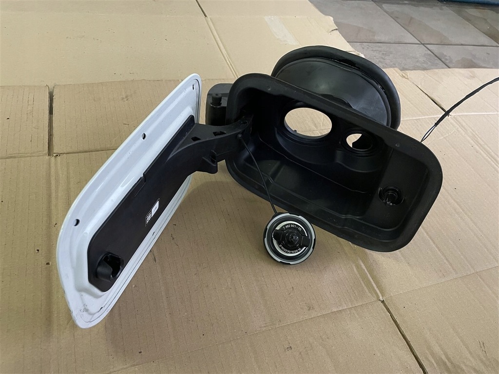 фото №11, Крышка заливной топлива 2.0 d adblue alpinweiss bmw x1 u11 23r 22-