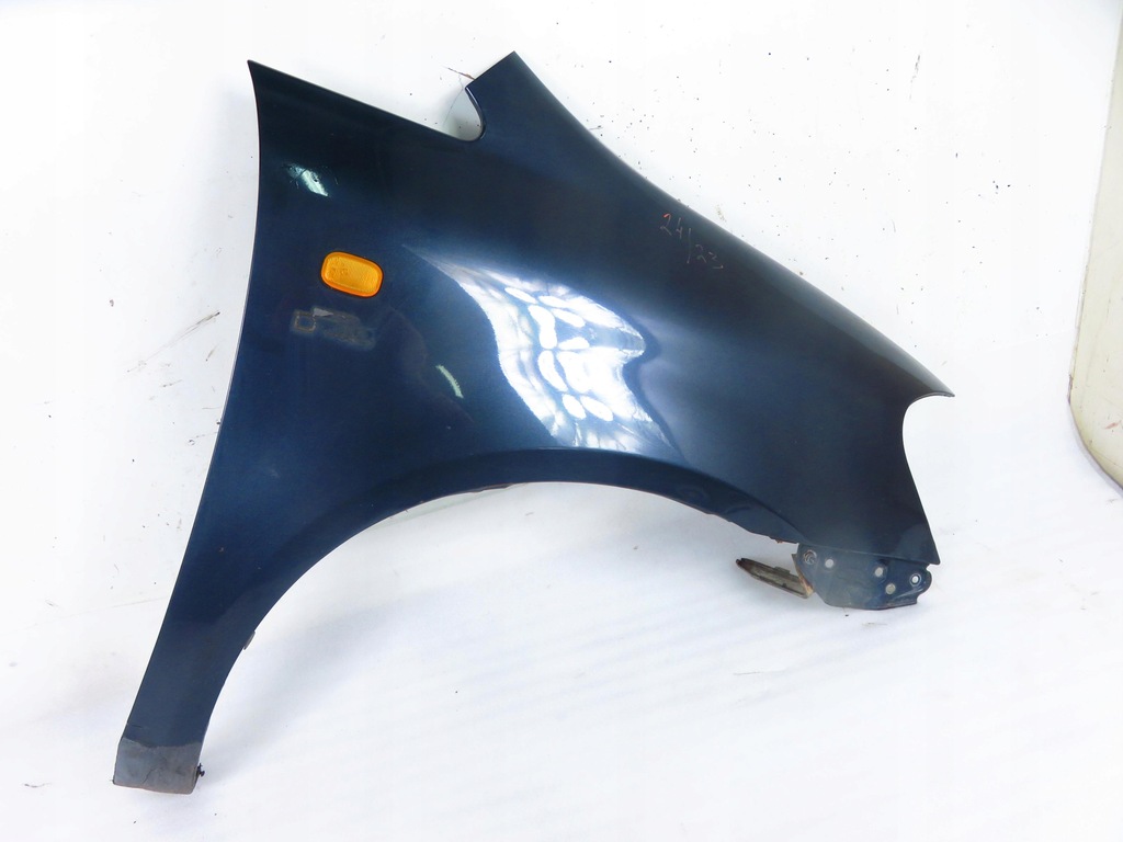 фото №14, Крыло правый передний toyota avensis verso ii