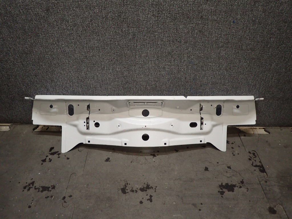 фото №1, Pas задняя внутренний audi q7 4l0813599