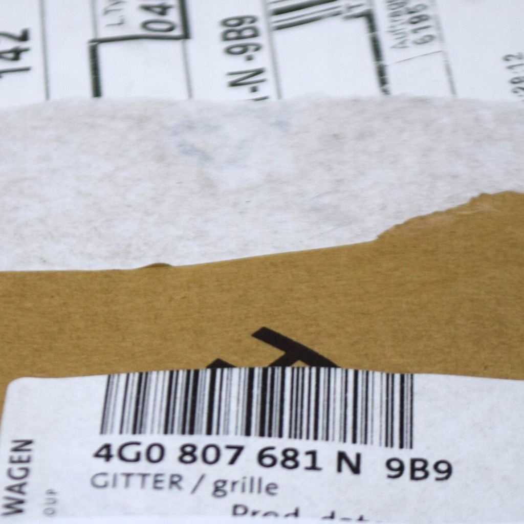 фото №7, Передняя решётка lewego впуск воздуха vag golf 6 4g0807681n9b9