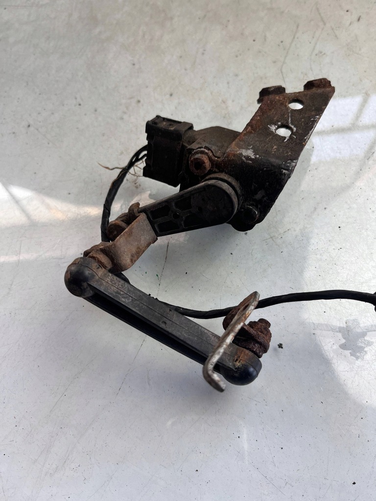 фото №5, Bmw 3 e46 2000cm3 дизель датчик вирівнювання світла