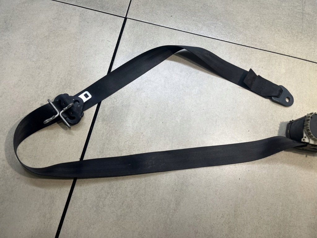 Ремень безопасности правый  перед citroen c3 1.4 hdi 96561842xx Цена