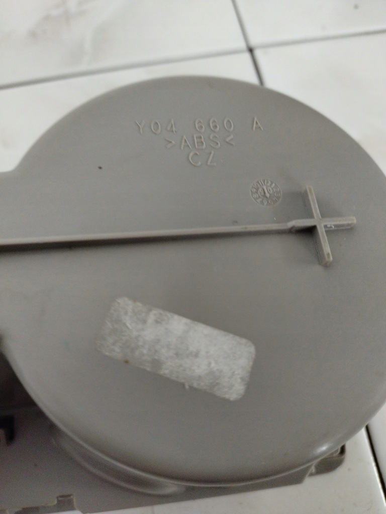 фото №8, Кронштейн na кружка напитки туннель средний volvo v50 04-07r 30722520