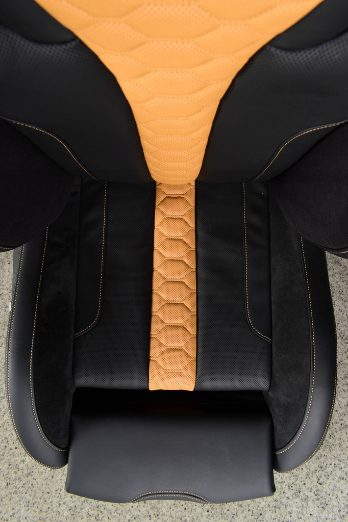 фото №13, Bmw x6m x6 f96 сидіння сидіння салон середина заднє сидіння m-power alcantara