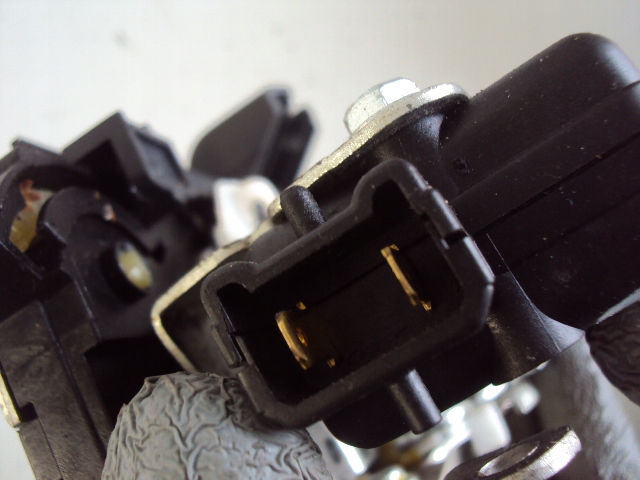 фото №4, Замок дверь правый перед dacia duster i 1.6 b 4x4