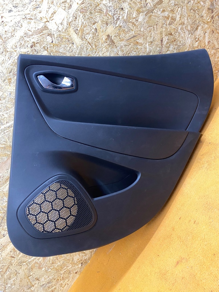 фото №1, Renault captur обивка дверь правый задняя 156067381