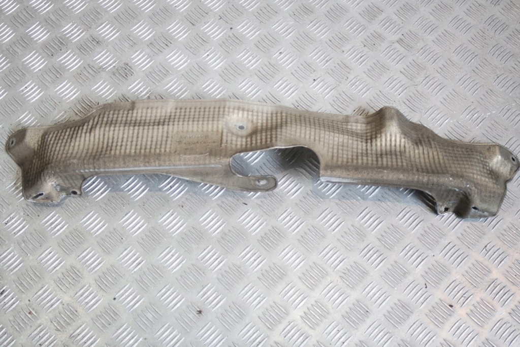 фото №1, Защита тепловая porsche panamera 971 974 971804167b