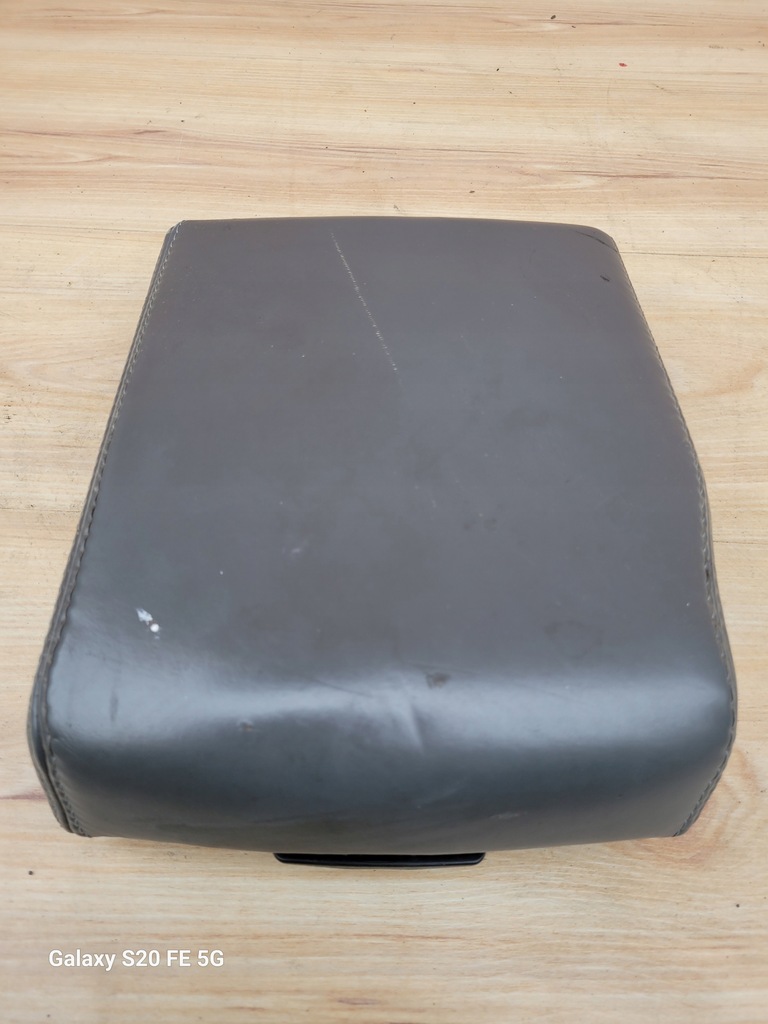 фото №1, Jeep grand cherokee wk 5-10r подлокотник