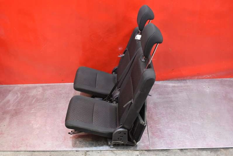 фото №4, Сиденье сиденья пассажира задняя задние iii ряд toyota verso 09-13