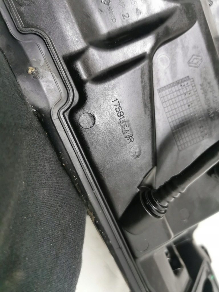 фото №8, Щуп заливная горловина масла mercedes a-klasa w177 1.5d 18-