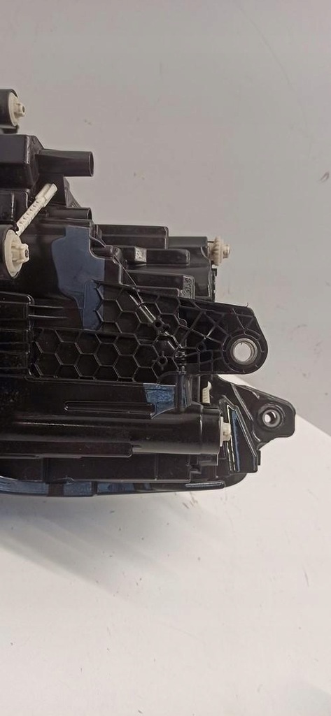 фото №7, Skoda kodiaq лампа права перед led anglik rhd 567941016e