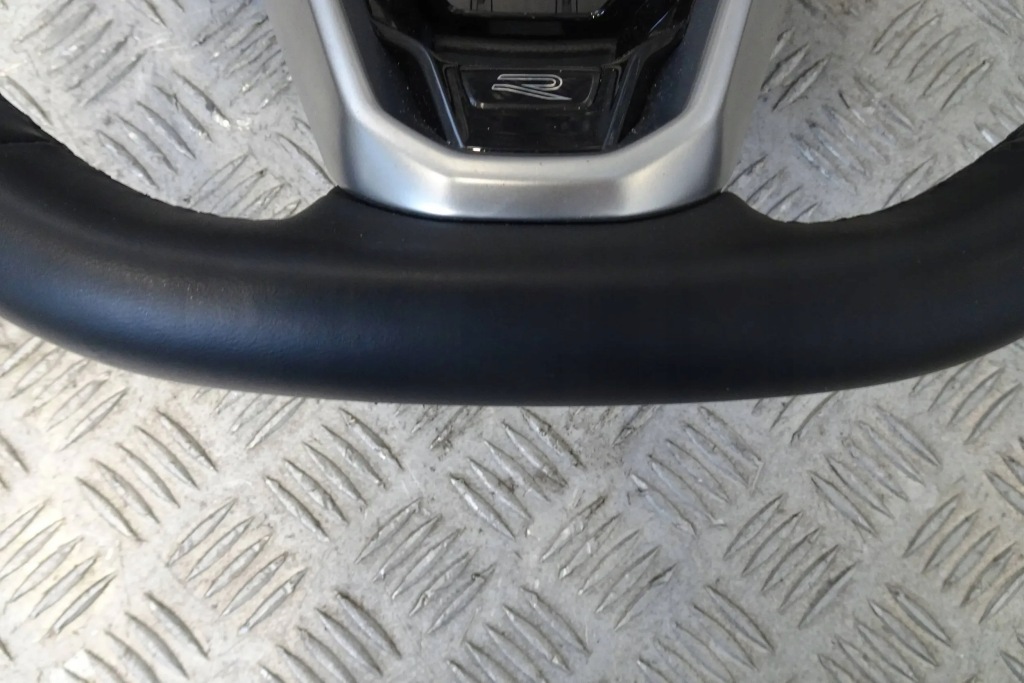 фото №3, Vw taigo r-line - воздуховод