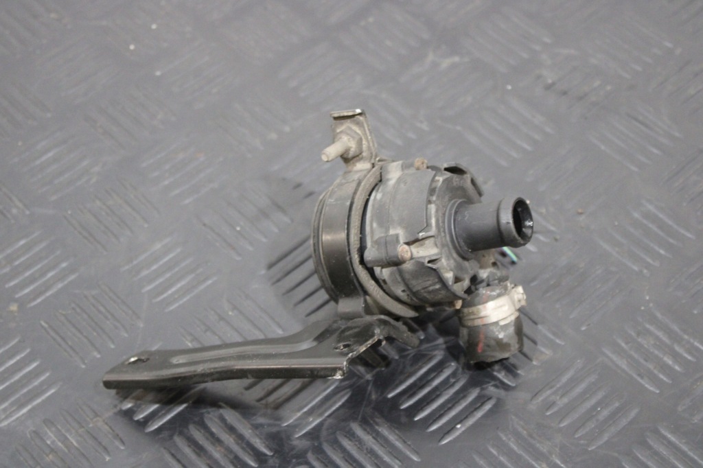 фото №1, Помпа циркуляция воды 51975685 alfa romeo giulia