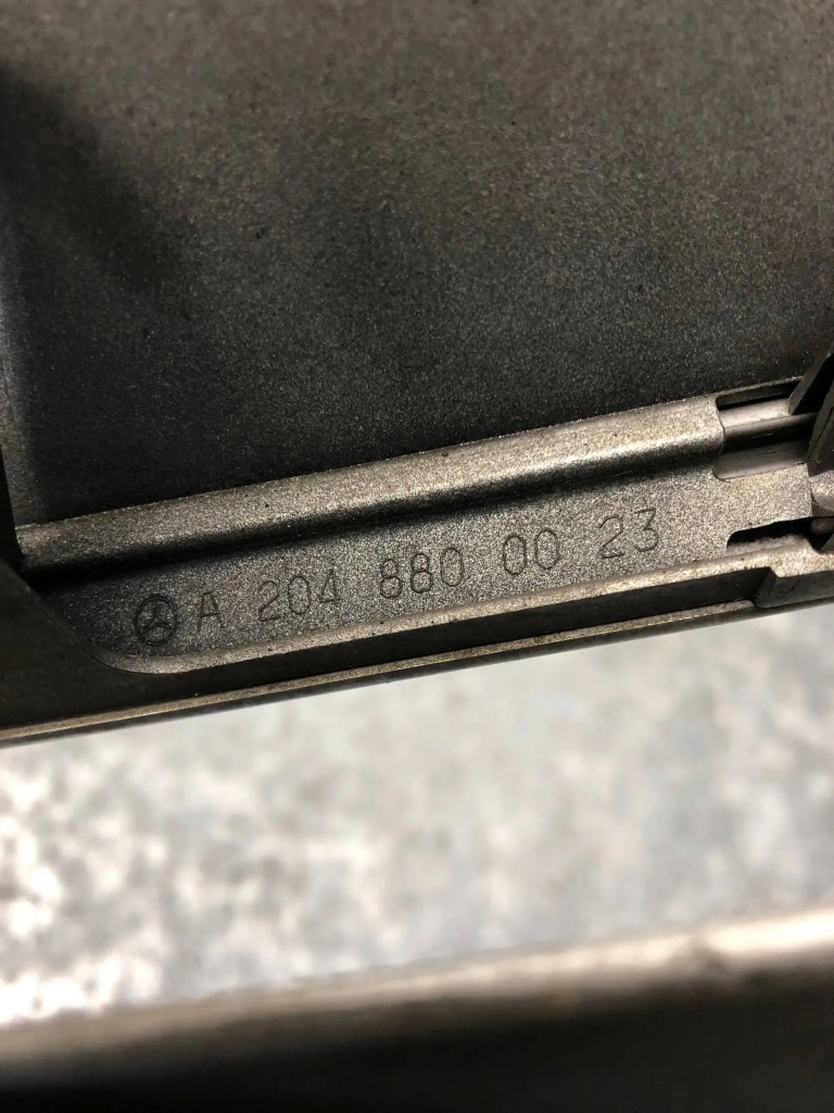 фото №10, Решітка радіатора решітка радіатора mercedes w204 a2048800023