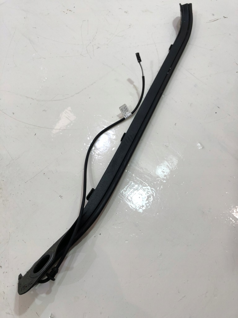 фото №1, Прокладка кришки багажника vw touareg 7p el. кришка багажника